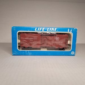 Vtg  Life-Like HO Scale Steel Door Box Car #08538